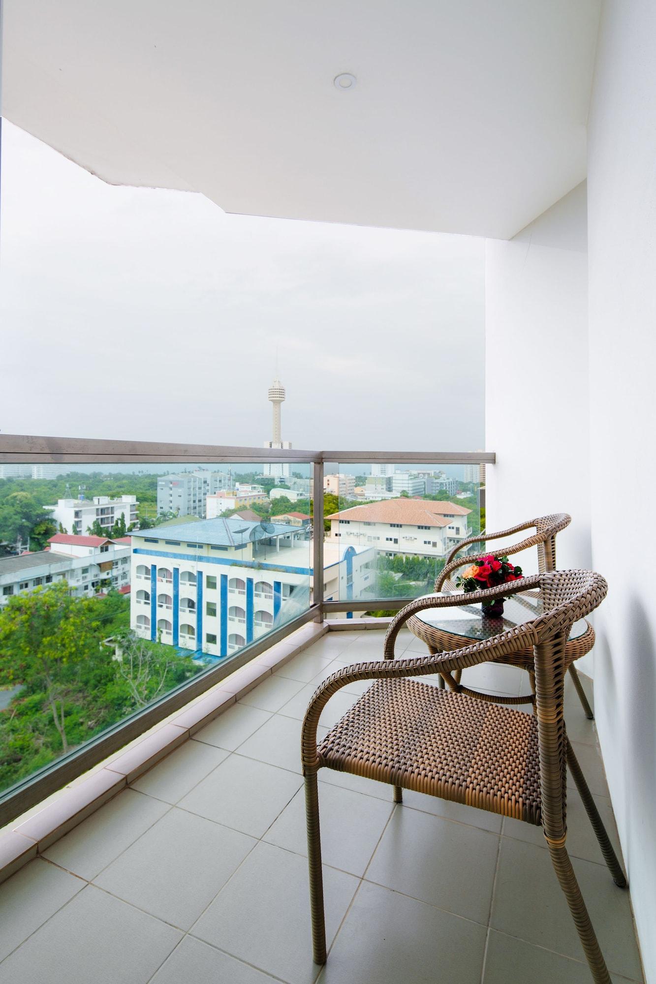 Aiyara Grand Hotel Pattaya Ngoại thất bức ảnh